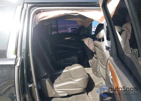 2016 Cadillac Escalade Esv Premium Collection z USA, uszkodzony, nr VIN 1GYS3JKJ2GR461261